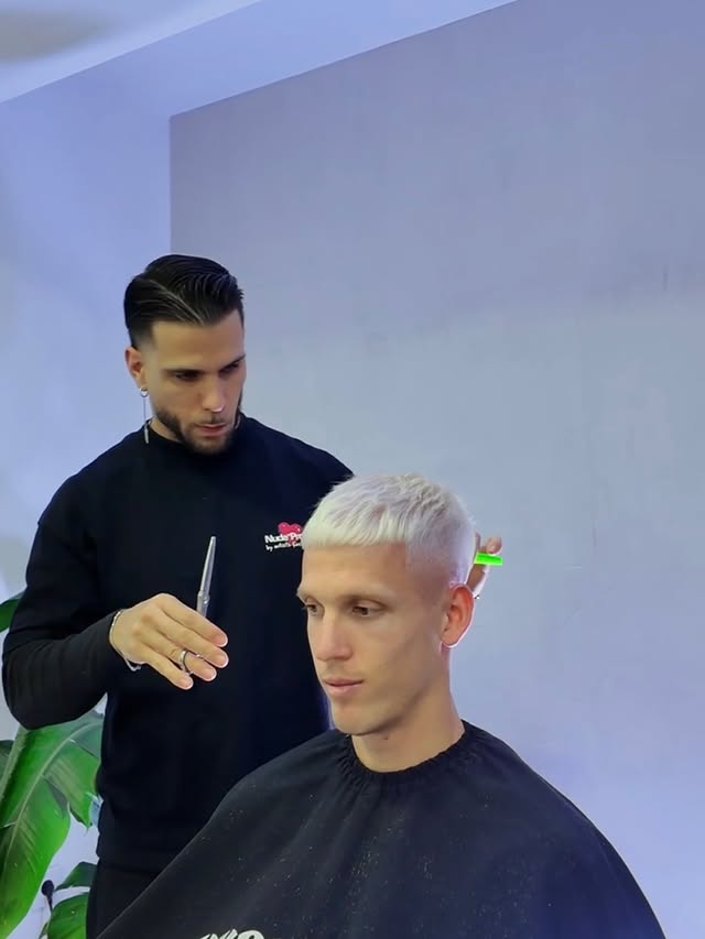 Corte sobre rubio platino